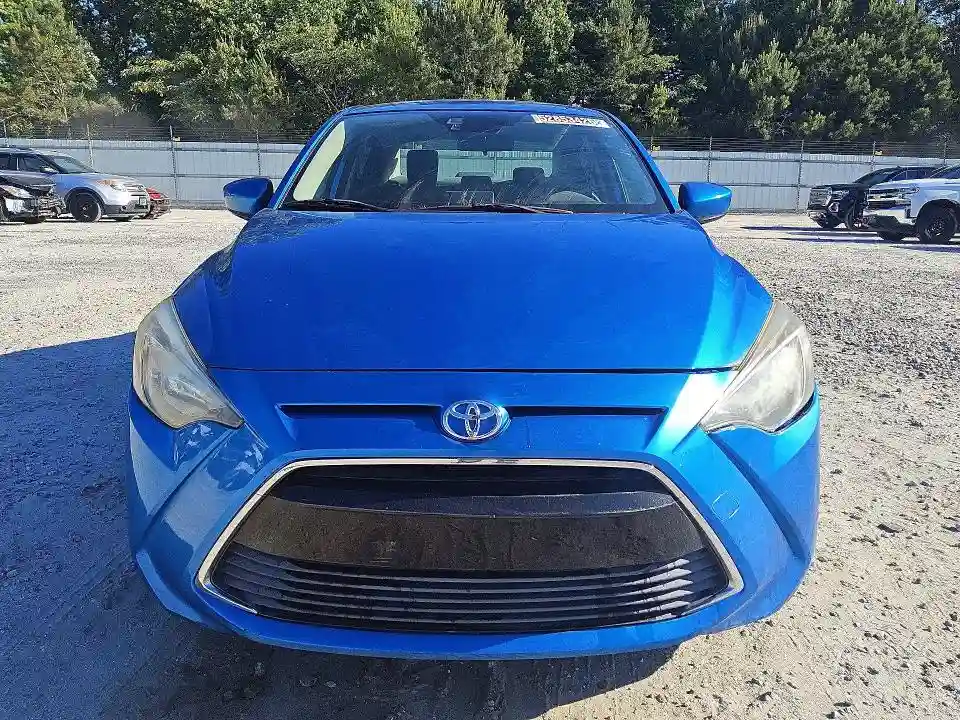 3MYDLBYV9HY169781 2017 TOYOTA YARIS-4