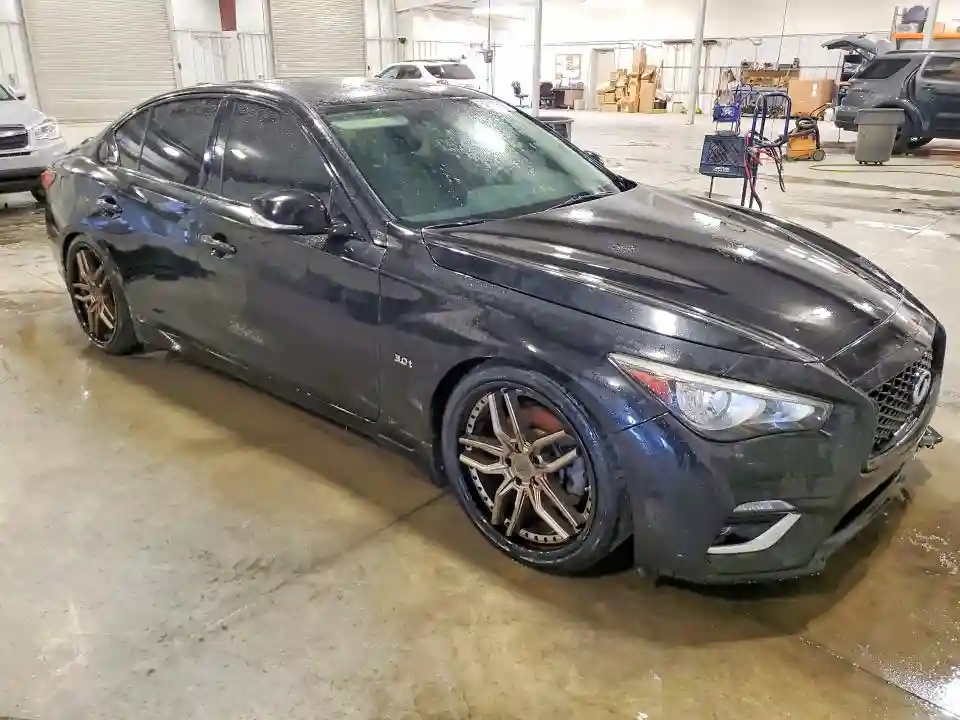 JN1EV7AR0JM434073 2018 INFINITI Q50-3