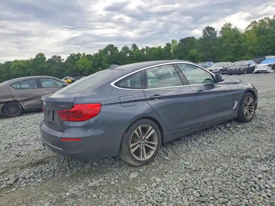 WBA8Z9C52KB220698 2019 BMW 3 SERIES-2