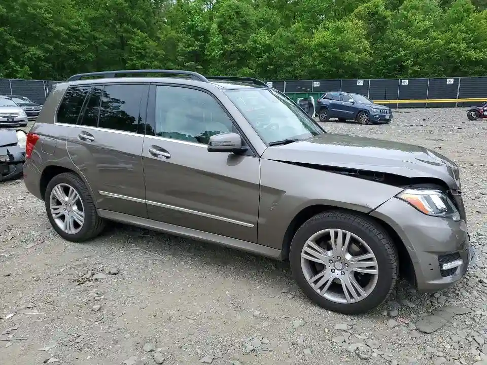 WDCGG8JB2FG348580 2015 MERCEDES-BENZ GLK-CLASS-3