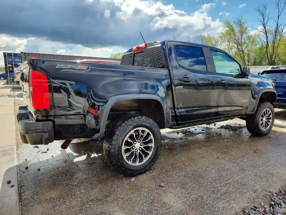 1GCGTEEN3H1299674 2017 CHEVROLET COLORADO-2