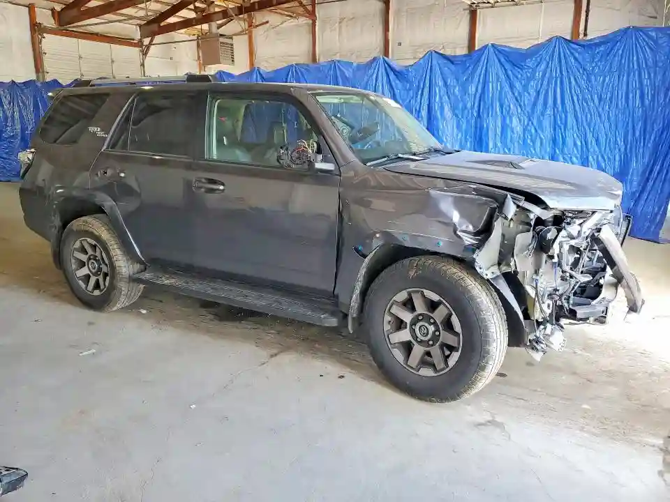 JTEBU5JR2H5465428 2017 TOYOTA 4RUNNER-3