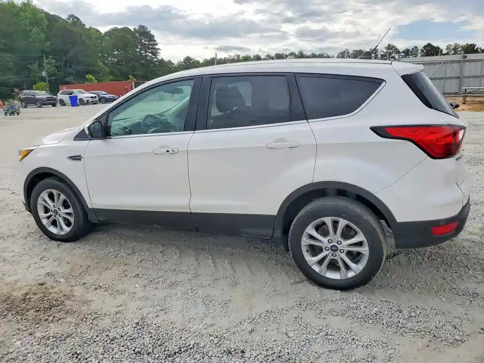 1FMCU0GD9KUB99521 2019 FORD ESCAPE-1