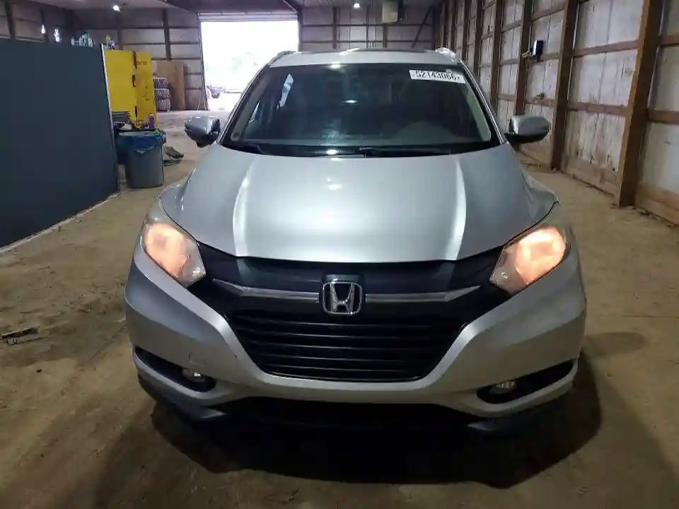 3CZRU6H78GM769587 2016 HONDA HR-V-4