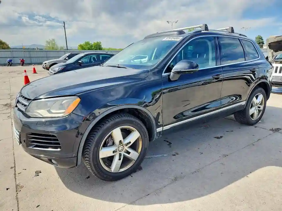 WVGEK9BP3CD005992 2012 VOLKSWAGEN TOUAREG-0
