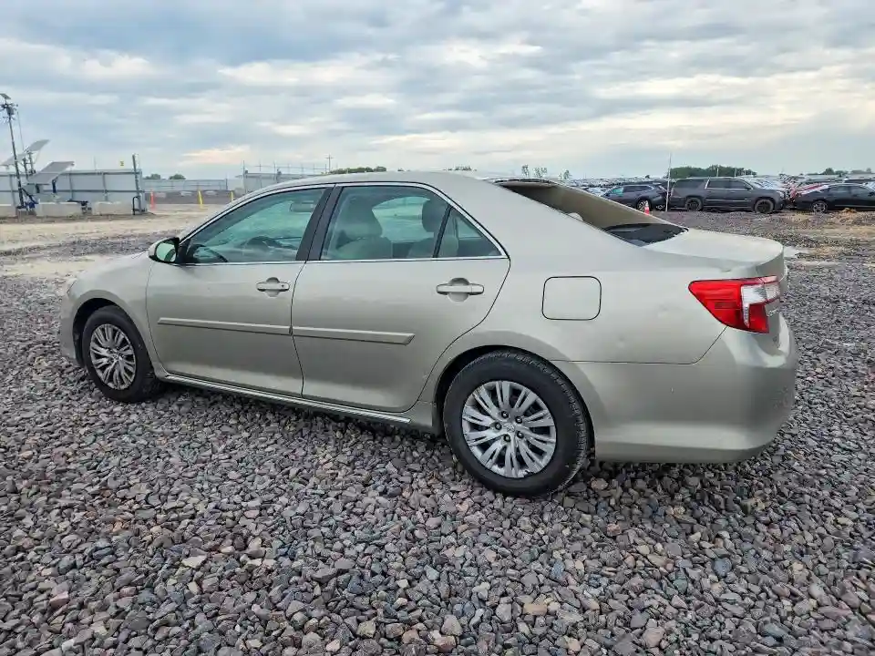 4T4BF1FK2ER383642 2014 TOYOTA CAMRY-1