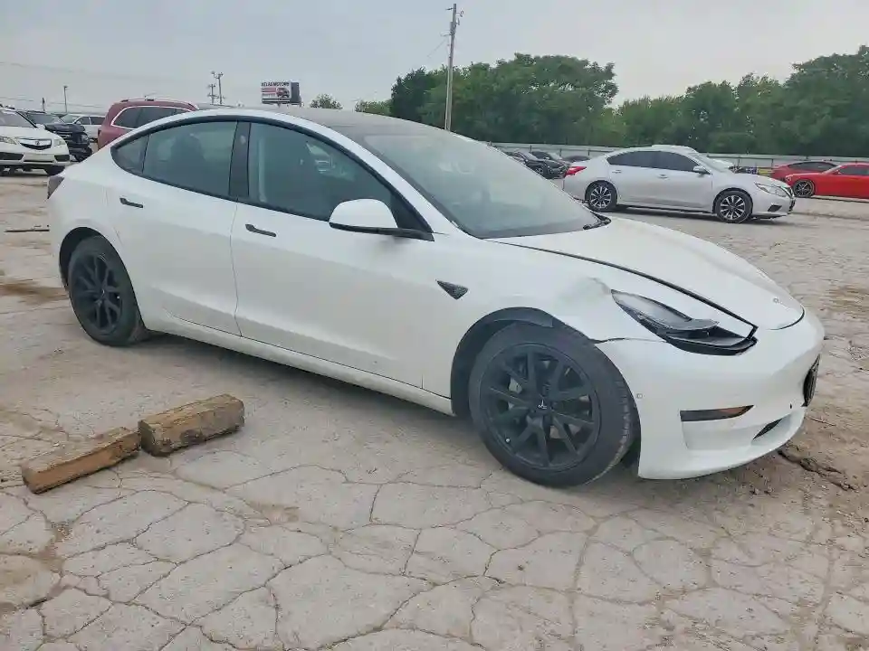 5YJ3E1EA3NF190021 2022 TESLA MODEL 3-3