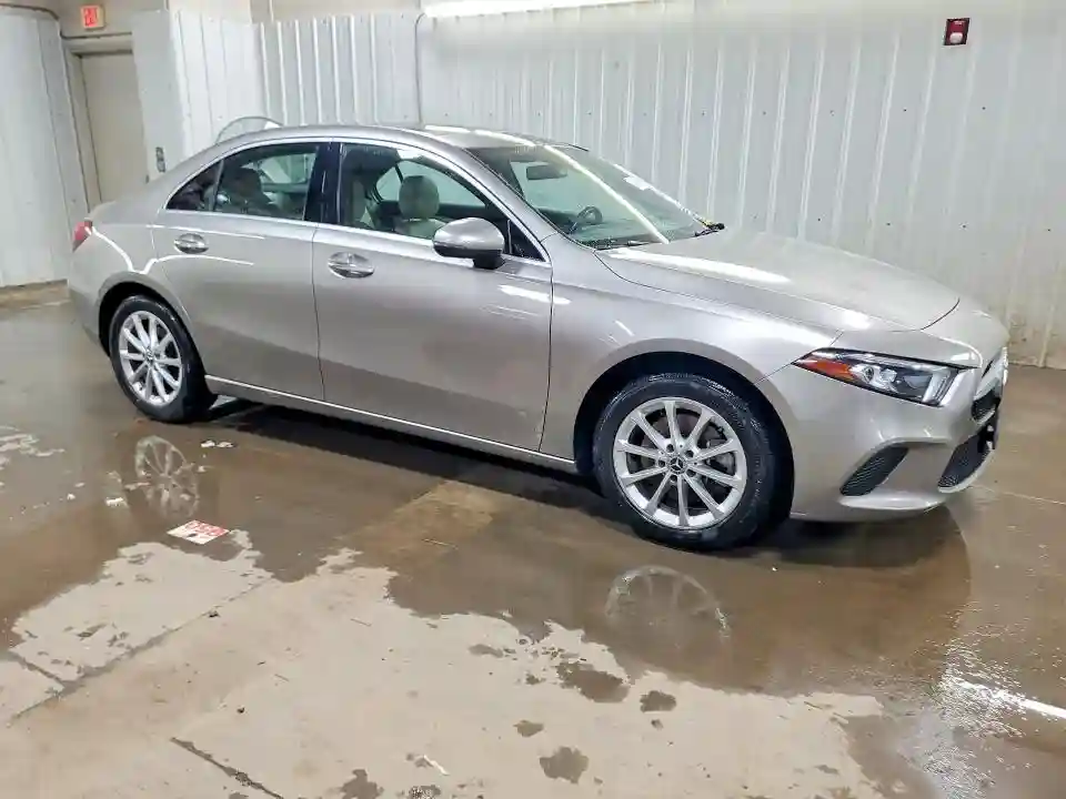 WDD3G4FB5KW018945 2019 MERCEDES-BENZ A-CLASS-3