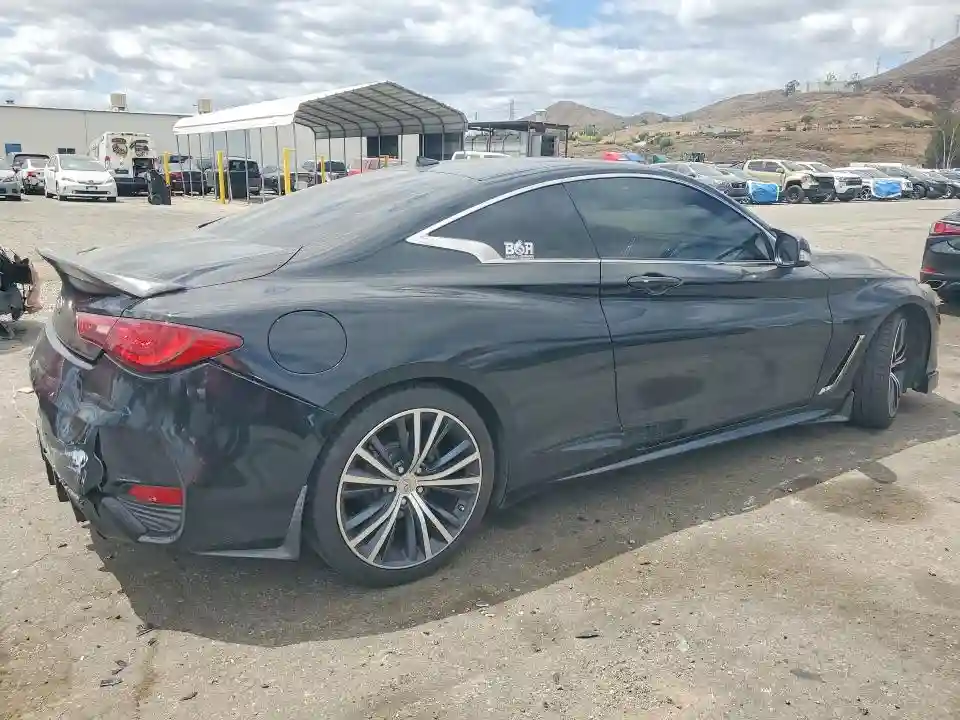JN1EV7EK1HM361772 2017 INFINITI Q60-2
