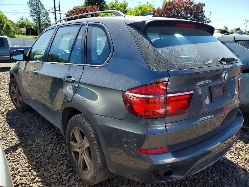 5UXZV4C58CL988282 2012 BMW X5-1