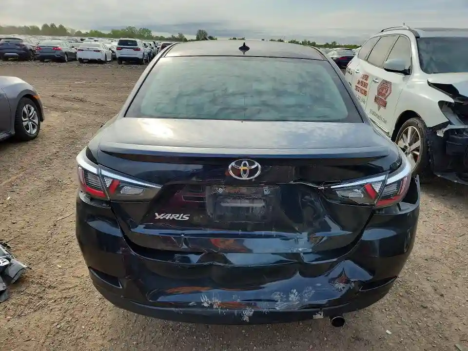 3MYDLBYV6KY517740 2019 TOYOTA YARIS-5