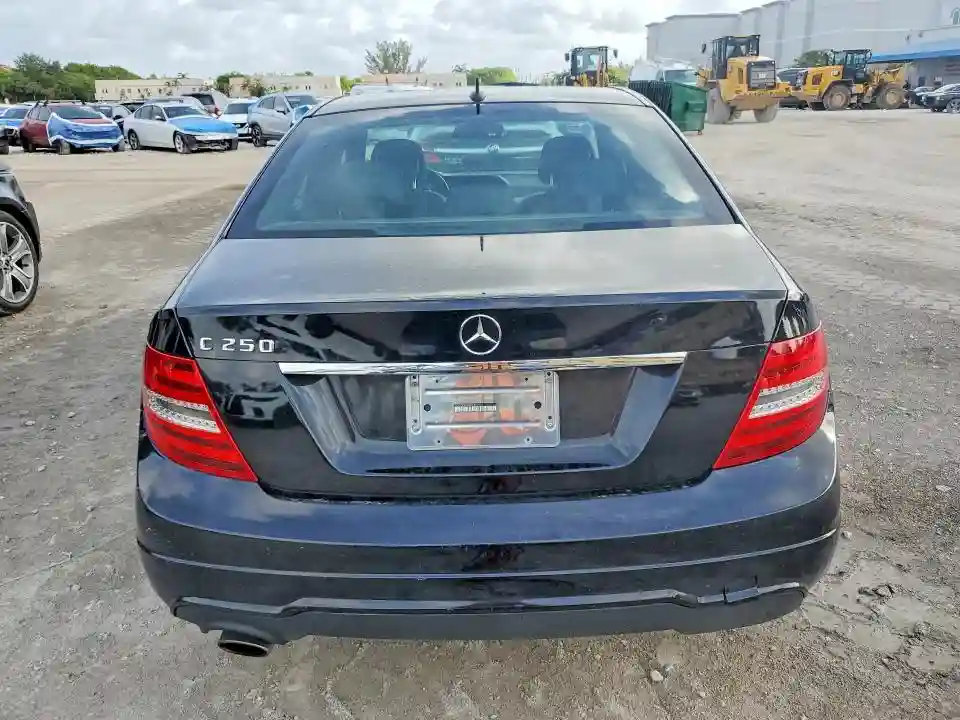 WDDGF4HB4DA837656 2013 MERCEDES-BENZ C-CLASS-5
