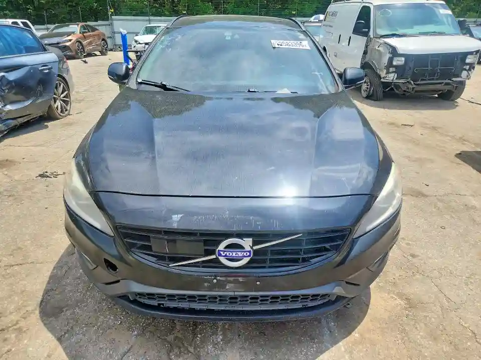 YV140MELXJ2389290 2018 VOLVO V60-4
