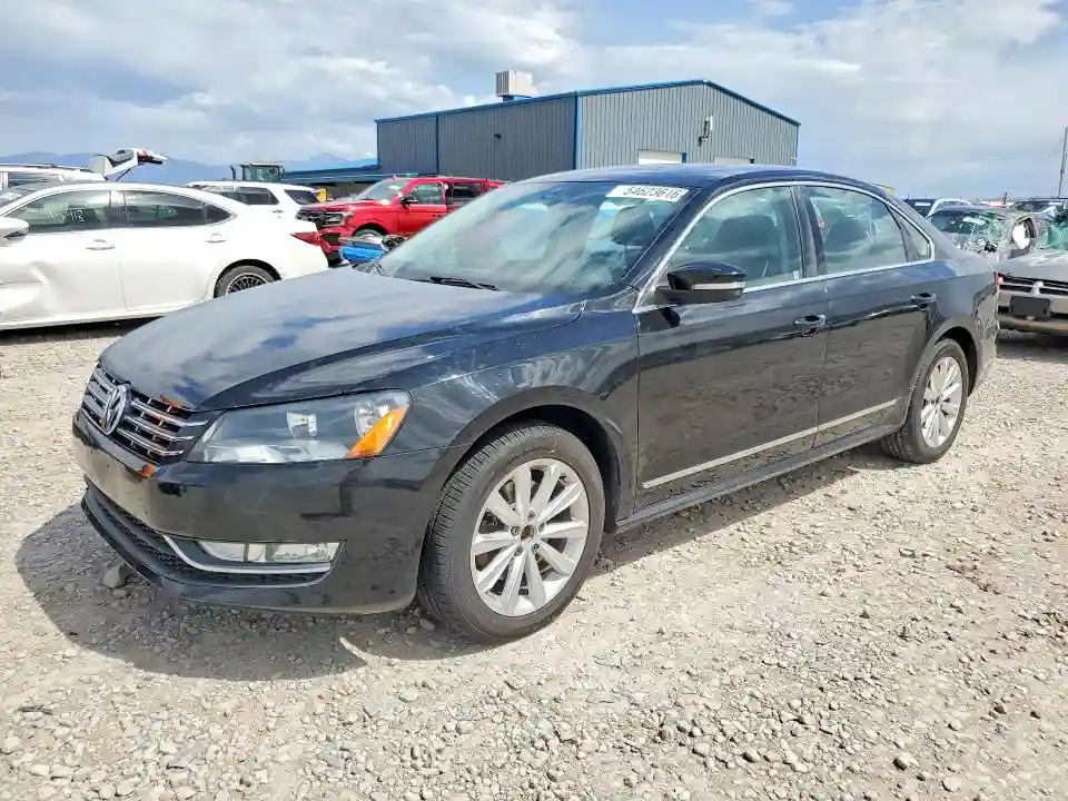 1VWCP7A3XDC068723 2013 VOLKSWAGEN PASSAT-0