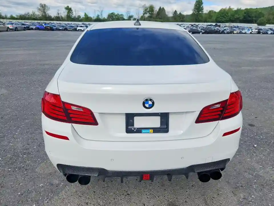 WBA5B1C51GG133846 2016 BMW 5 SERIES-5
