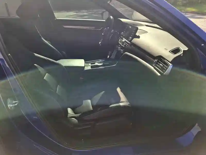 1HGCV1F37JA811183 2018 HONDA ACCORD-4