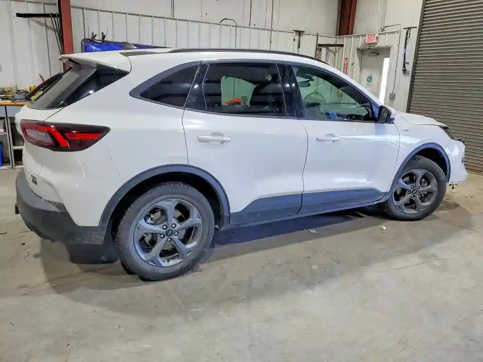 1FMCU9NZ9SUA72139 2025 FORD ESCAPE-2