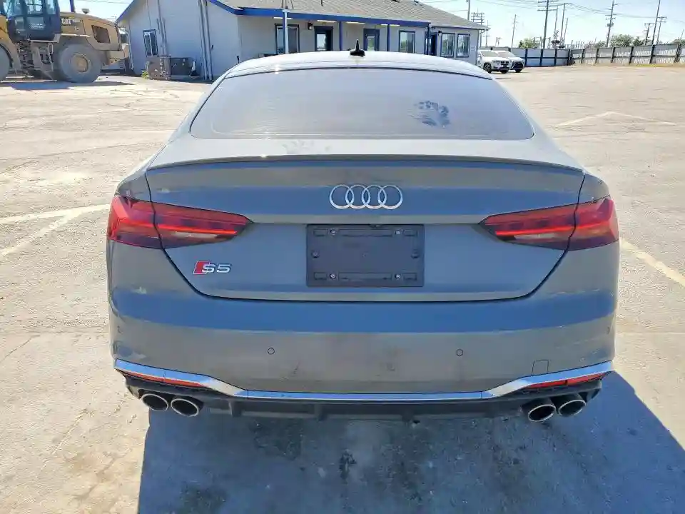 WAUC4CF55NA034715 2022 AUDI S5/RS5-5