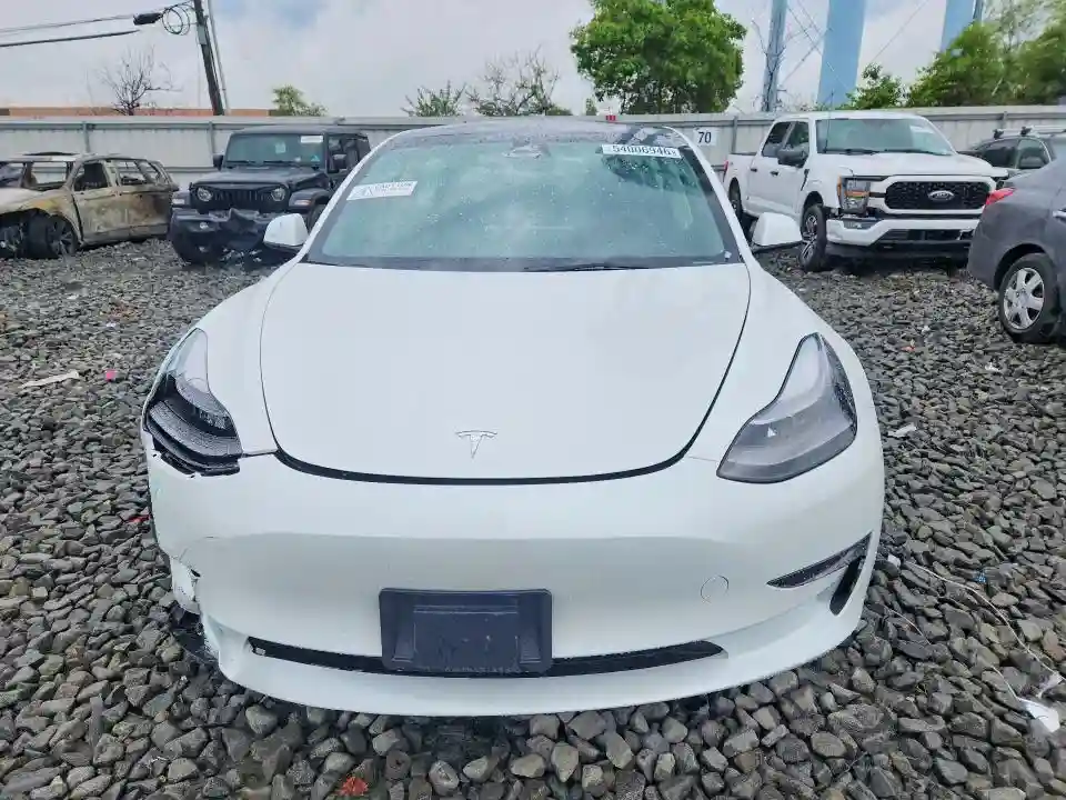 5YJ3E1EA9PF574596 2023 TESLA MODEL 3-4