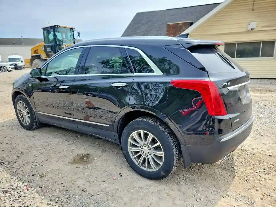 1GYKNDRS8HZ154320 2017 CADILLAC XT5-1