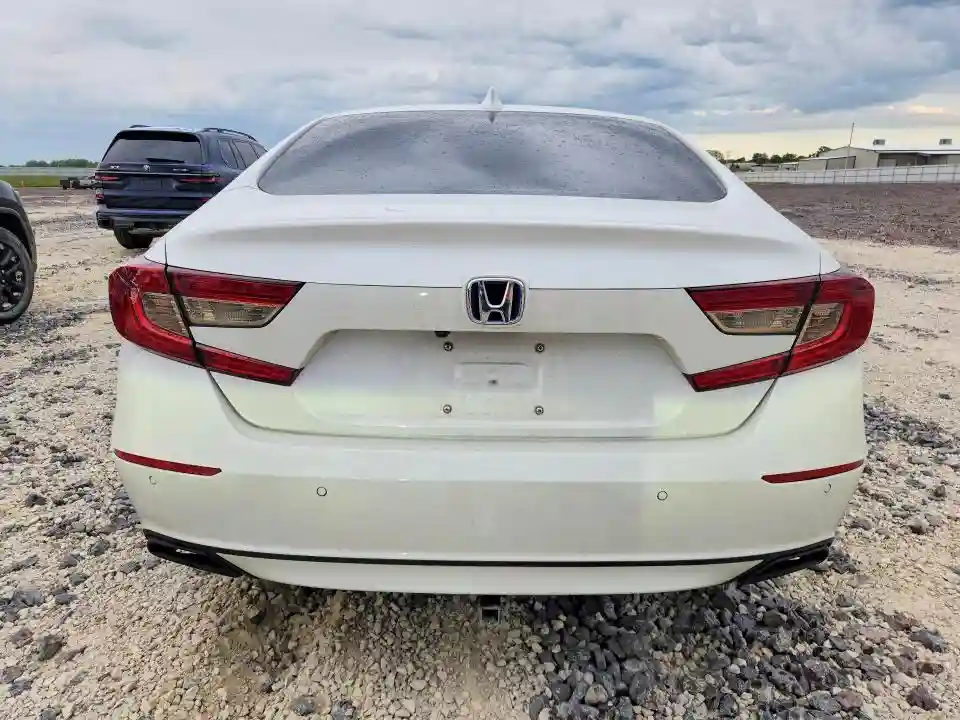 1HGCV2F92JA045115 2018 HONDA ACCORD-5