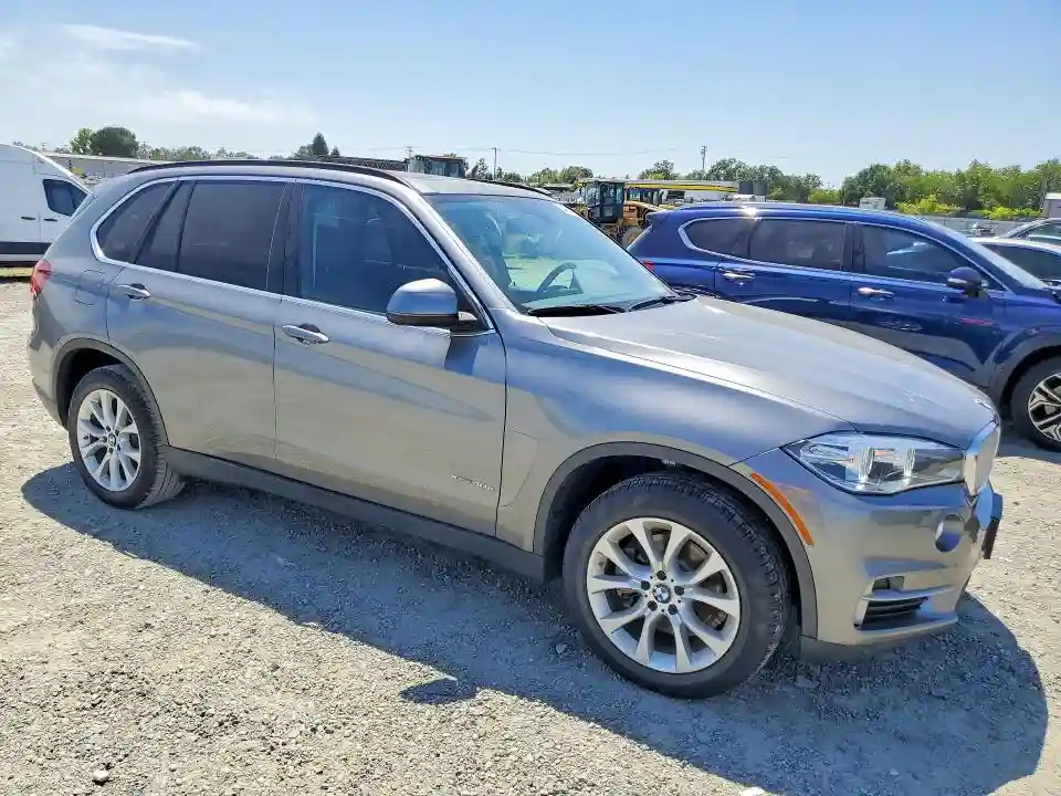 5UXKT0C52G0F75252 2016 BMW X5-3