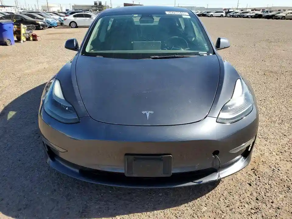 5YJ3E1EA8NF303896 2022 TESLA MODEL 3-4