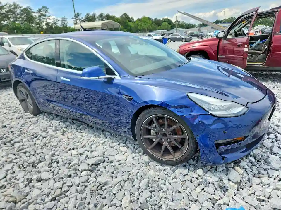 5YJ3E1EA1JF022520 2018 TESLA MODEL 3-3
