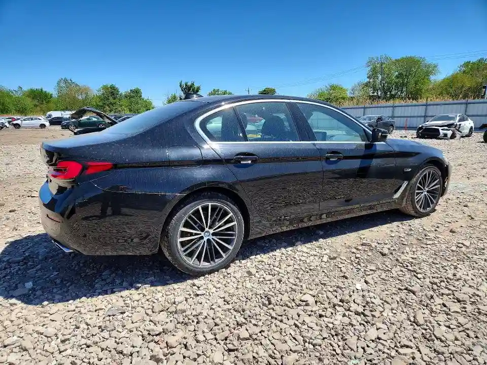 WBA13AG0XPCN67524 2023 BMW 5 SERIES-2