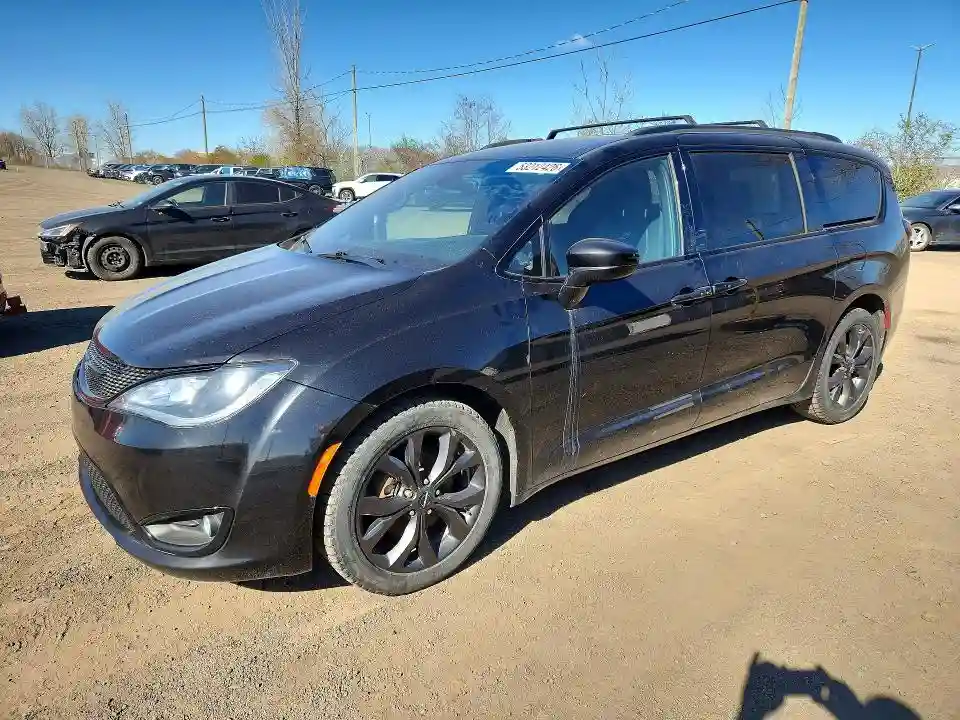 2C4RC1FG9JR175590 2018 CHRYSLER PACIFICA-0