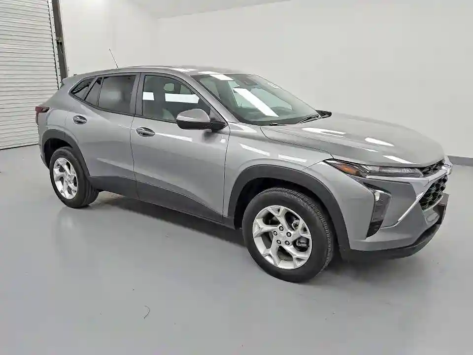 KL77LFE24RC013667 2024 CHEVROLET TRAX-3