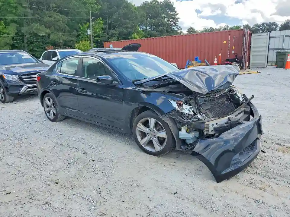 19VDE1F72DE003582 2013 ACURA ILX-3