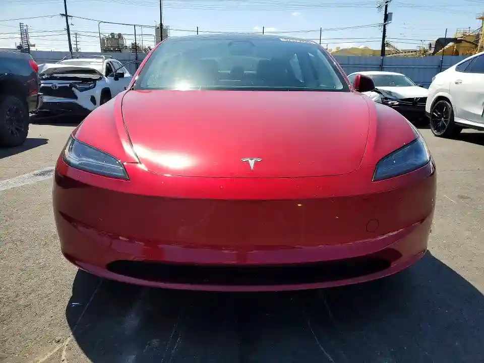 5YJ3E1EA5SF076470 2025 TESLA MODEL 3-4