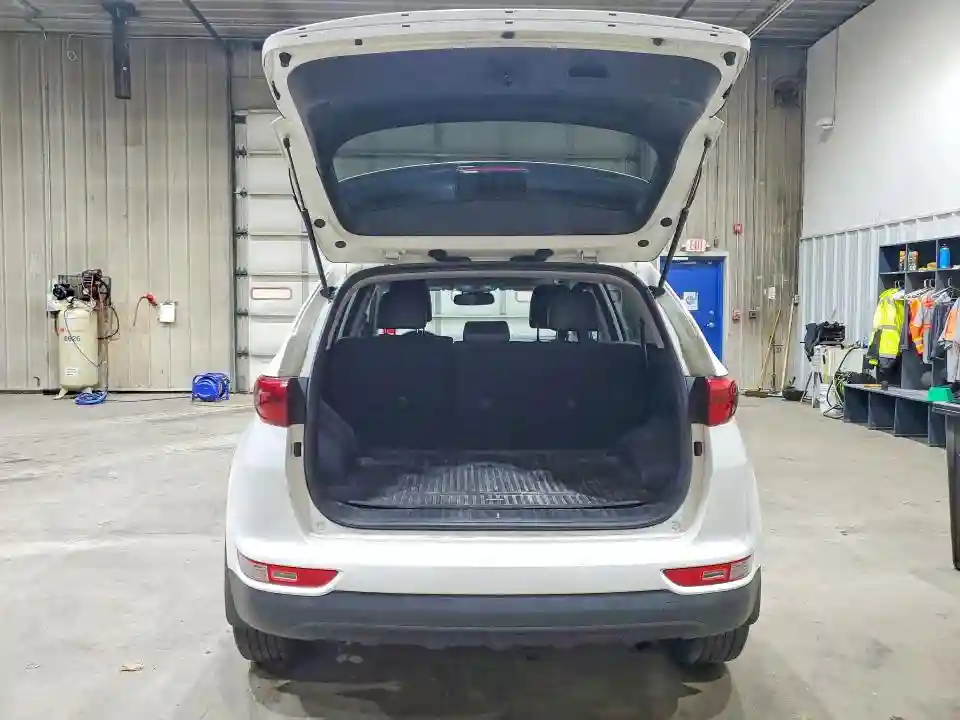 KNDPNCAC1H7154097 2017 KIA SPORTAGE-5