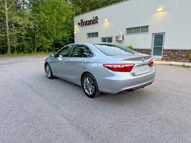 4T1BF1FKXGU239852 2016 TOYOTA CAMRY-2