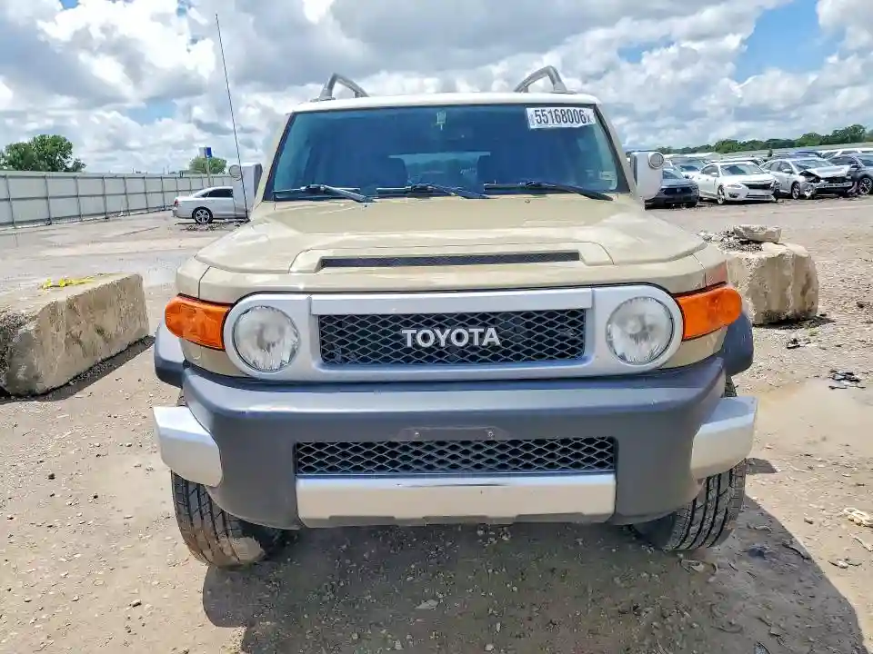 JTEBU4BF6DK152618 2013 TOYOTA FJ CRUISER-4