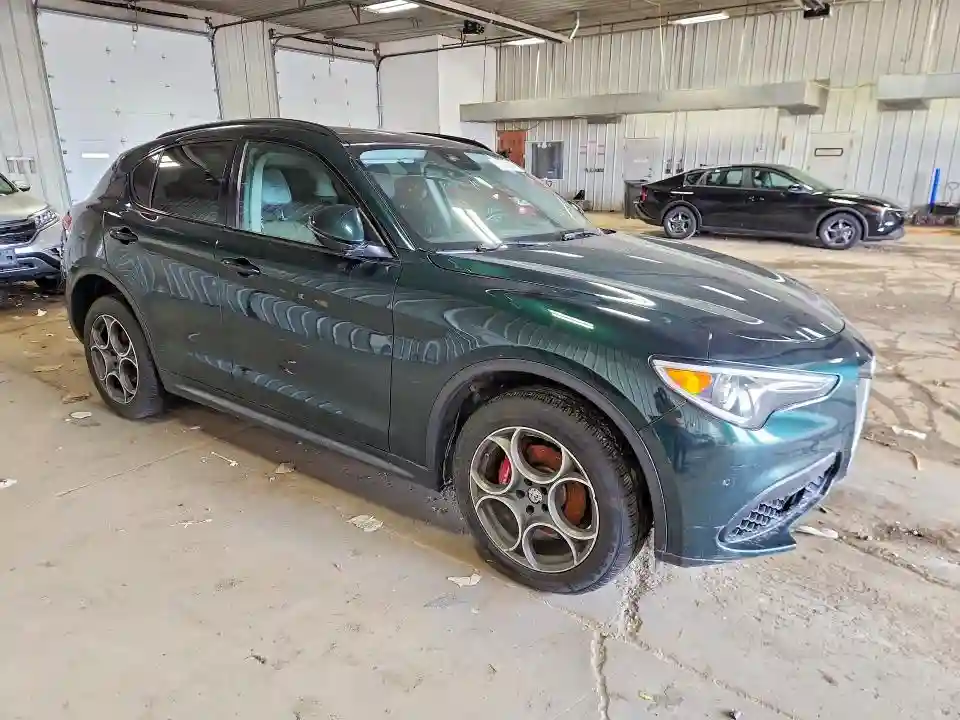 ZASFAKPN4J7C15305 2018 ALFA ROMEO STELVIO-3