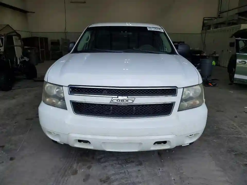 1GNSK2E01BR136716 2011 CHEVROLET TAHOE-4