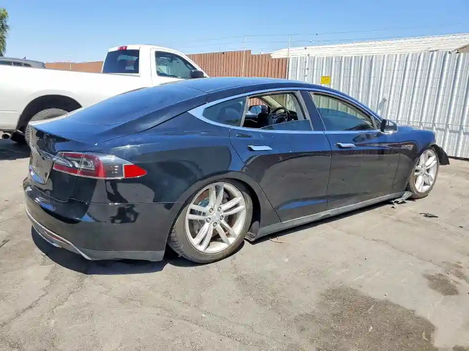 5YJSA1CN4DFP04485 2013 TESLA MODEL S-2