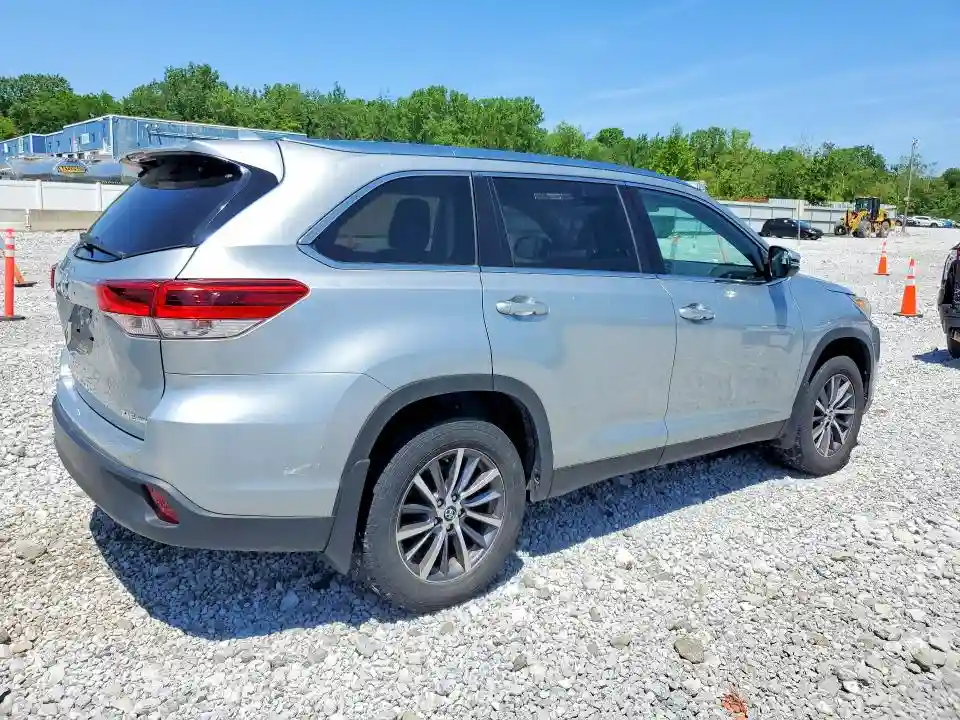 5TDJZRFHXKS581566 2019 TOYOTA HIGHLANDER-2