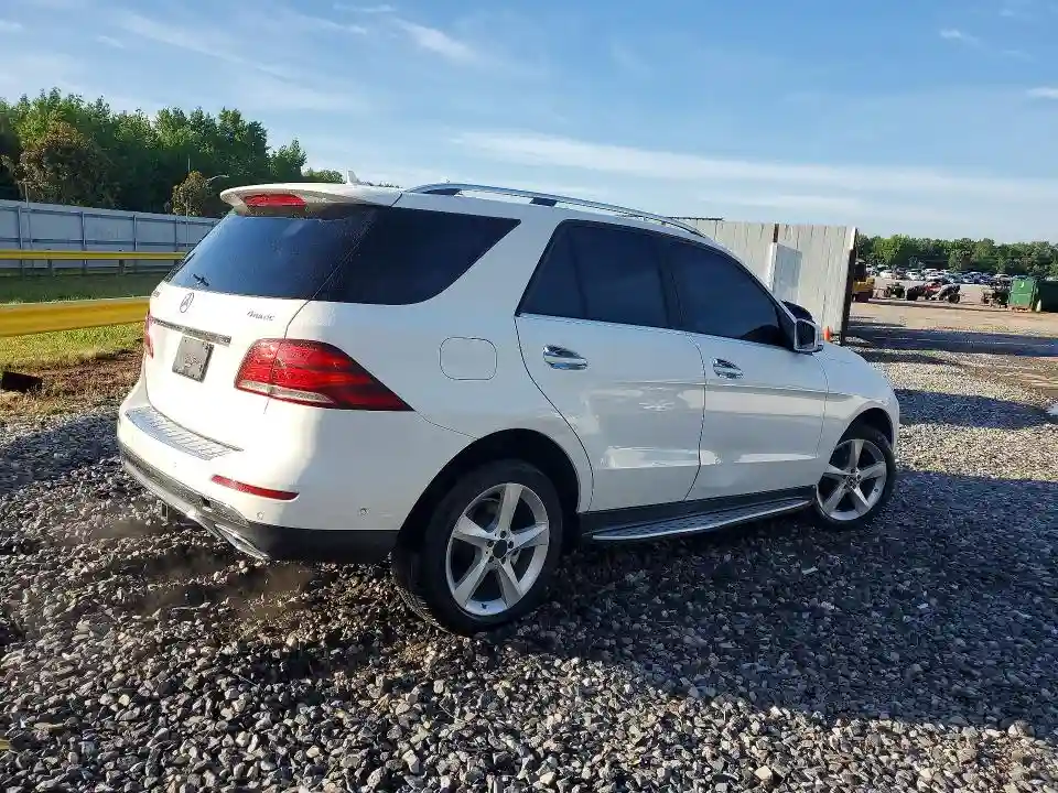 4JGDA5HB9JB144598 2018 MERCEDES-BENZ GLE-CLASS-2