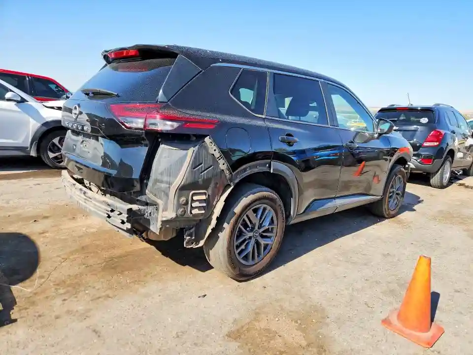 5N1BT3AA7PC797621 2023 NISSAN ROGUE-2