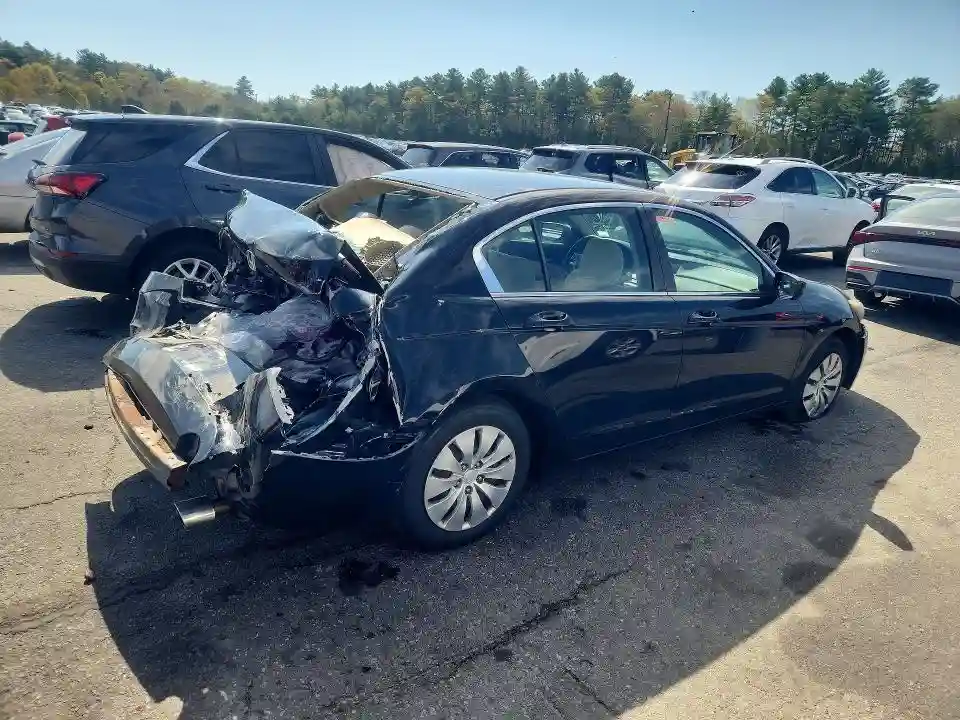 1HGCP2F37CA008585 2012 HONDA ACCORD-2