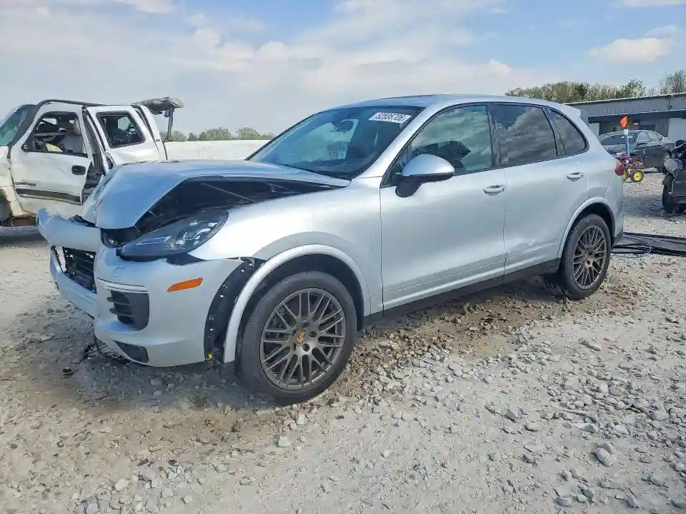 WP1AA2A23HKA86481 2017 PORSCHE CAYENNE-0