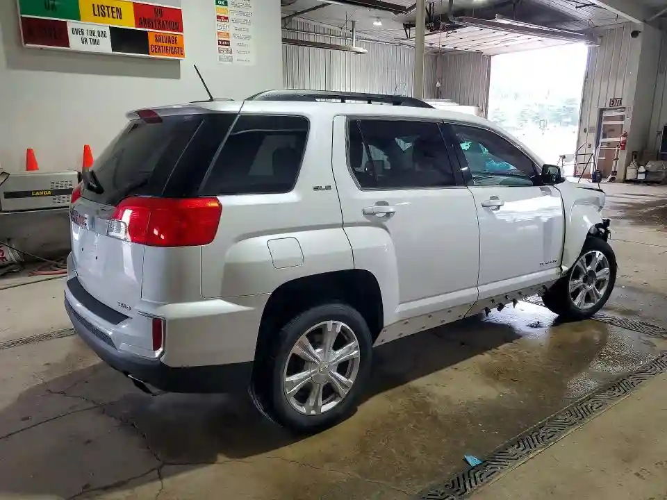 2GKFLTE39H6215504 2017 GMC TERRAIN-2
