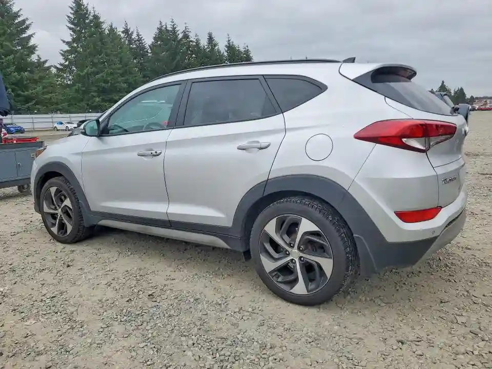 KM8J3CA20JU676631 2018 HYUNDAI TUCSON-1