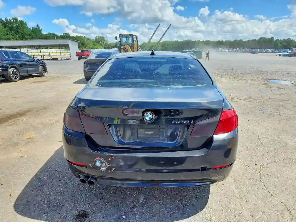WBAXH5C53CDW09217 2012 BMW 5 SERIES-5