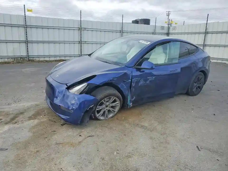 7SAYGDEE4PF855275 2023 TESLA MODEL Y-0