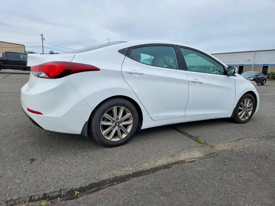 5NPDH4AE1FH634750 2015 HYUNDAI ELANTRA-2