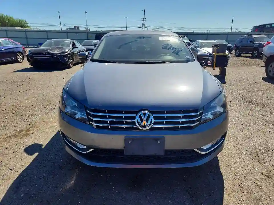 1VWCN7A38EC010178 2014 VOLKSWAGEN PASSAT-4